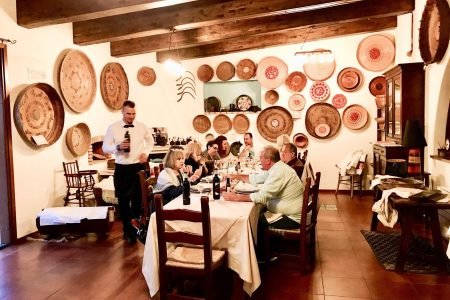 Vacances délicieuses en Sardaigne en hiver : Des villages douillets aux aventures gastronomiques!